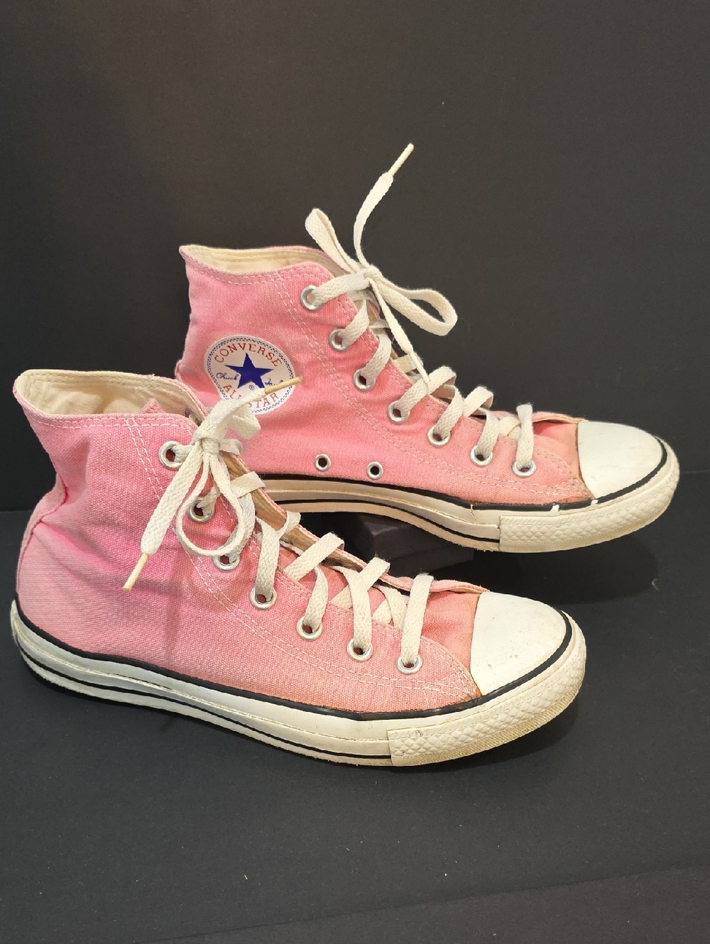 Converse Chuck Taylor Women's Pink Canvas High Top Sneakers Size 8